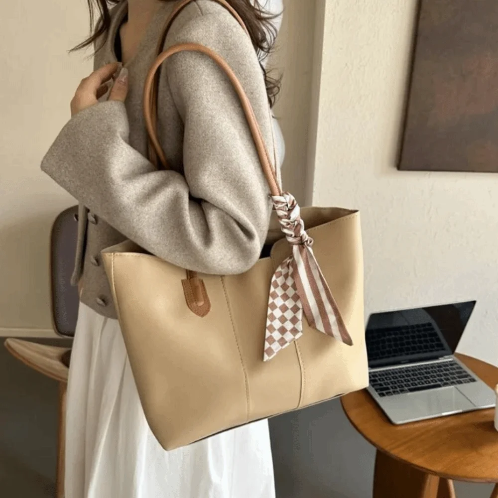 Large Capacity PU Leather Shoulder Bag Commuting French Style Retro Underarm bag Handbag Casual New Design Tote Bag Girls