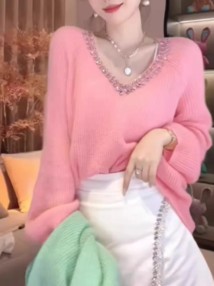 

Diamond Embellied V-Ne Long Sve Women's Knitwear Faionable Loose Fit Wool Blend Sweet Sle Commute Friendly Design