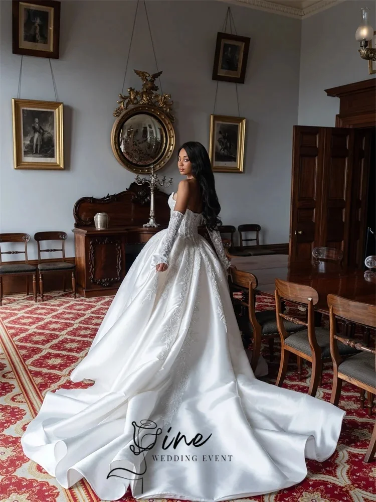 Oine Exquisite Satin Pleat Wedding Dress 2026 Sweetheart Collar Lace Beaded Applique A-Line Sweep Train Bridal Gown Customized