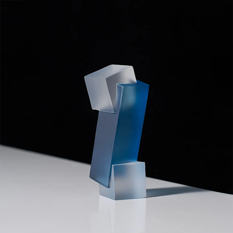 Modern light luxury transparent resin blue acrylic geometric architectural special-shaped ornament