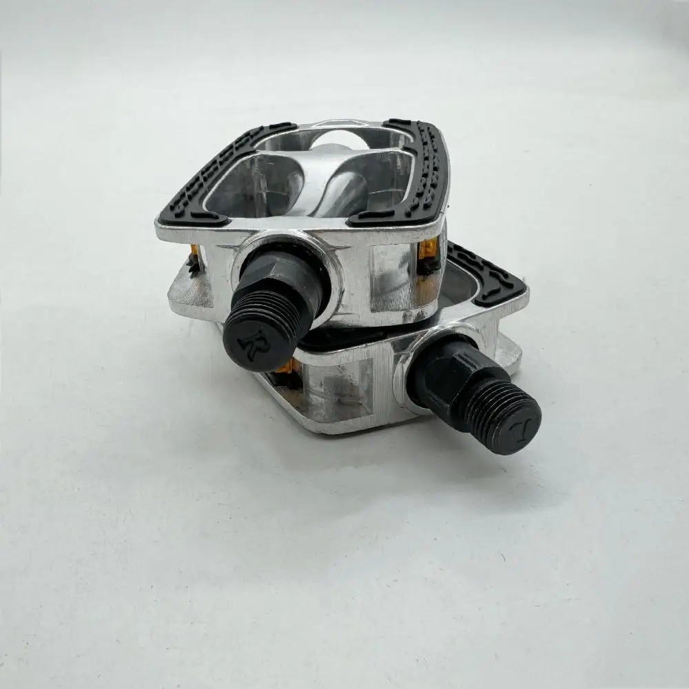 Retro Aluminum Alloy Bicycle Pedals Safety Non-Slip Bike Pedals Durable Reflective Strips Road Bike Pedals Outdoor Sports