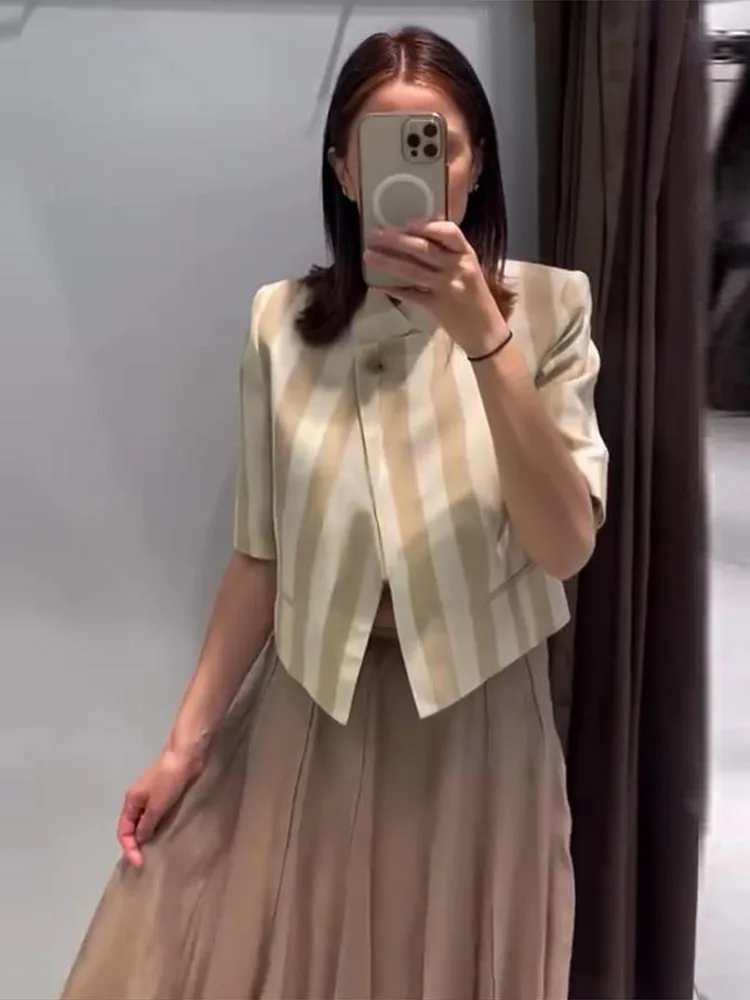 Kurzärmeliger Gestreifter Cropped-Anzugblazer für Damen, Eleganter Stehkragen, Einreihig mit Seitlicher Knopfleiste, Lockerer Mantel, Schicker Damen-Pendler-Oberteil – Detail 14