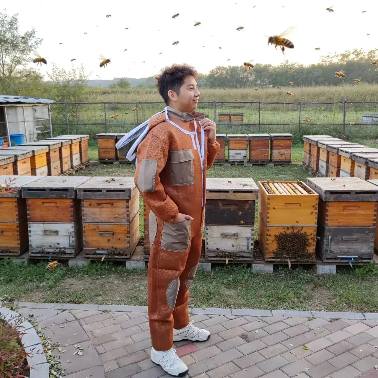 New Thickened Air Whole Body Conjoined Bee Equipment, 3D Breathable Anti-Bee，Beekeeping Anti-Bee Clothing Protective Clothing