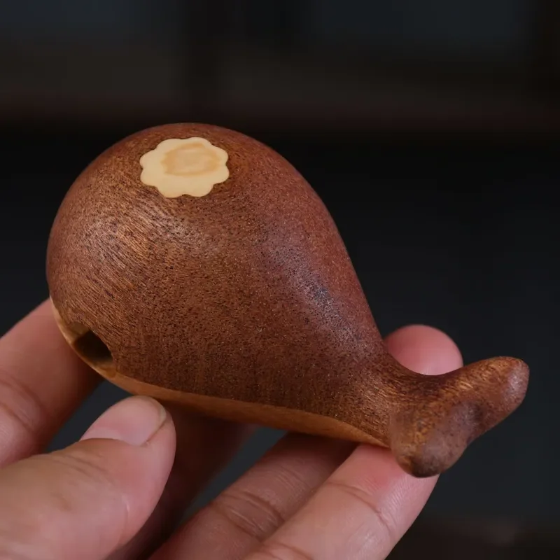 Hand Carved Solid Wood Whale Percussion Instrument Cute Portable Decompression Office Meditation Ornament Wooden Toy Gift