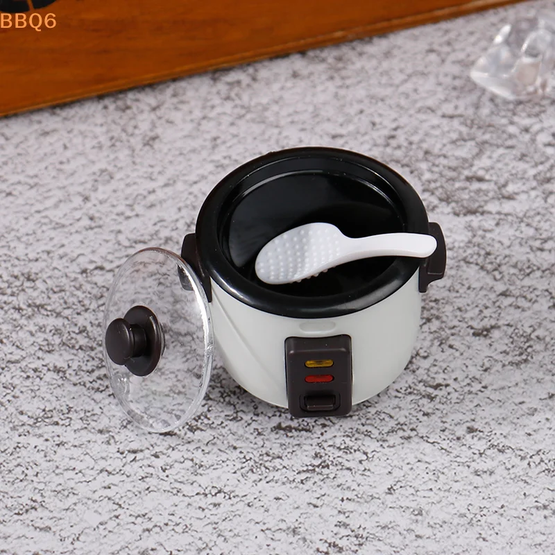 

‥1/12 Mini Rice Cooker Model With Rice Spoon Dollhouse Miniature Kitchen Appliances For Dollhouse Food Accessories Toy