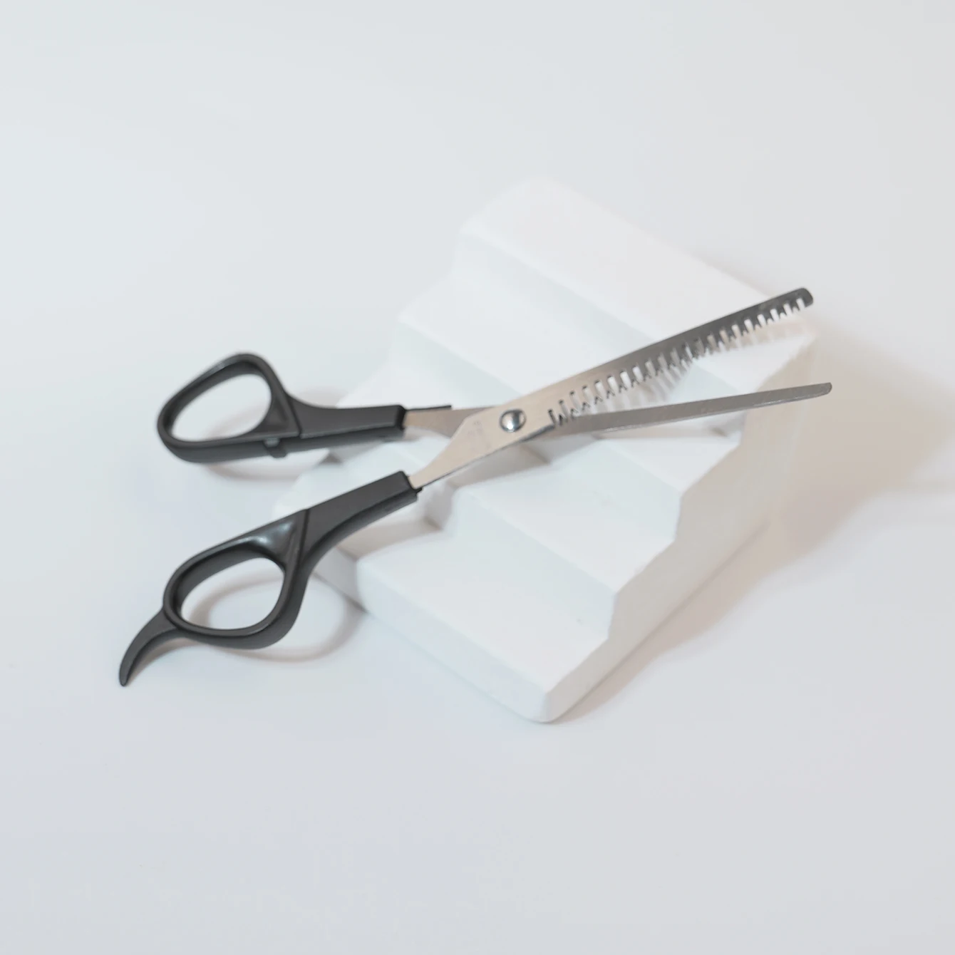 مجموعة مقصات قص الشعر، مقص تصفيف الشعر الاحترافي لصالونات تصفيف الشعر، خاص للشعر المستعار الحقيقي 2027