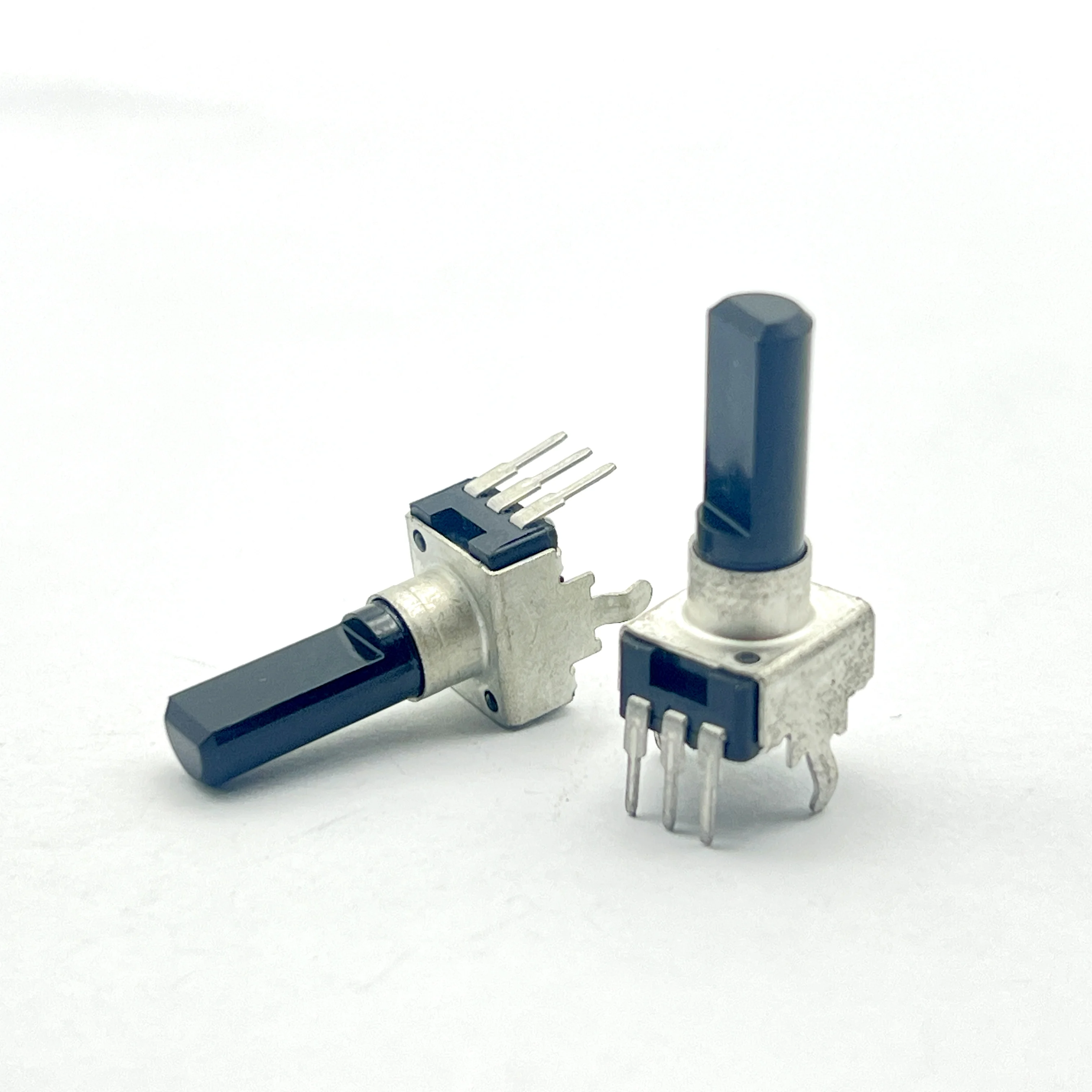 5pcs RK09 type potentiometer vertical B50K with center detent 3-pin potentiometer shaft length 18