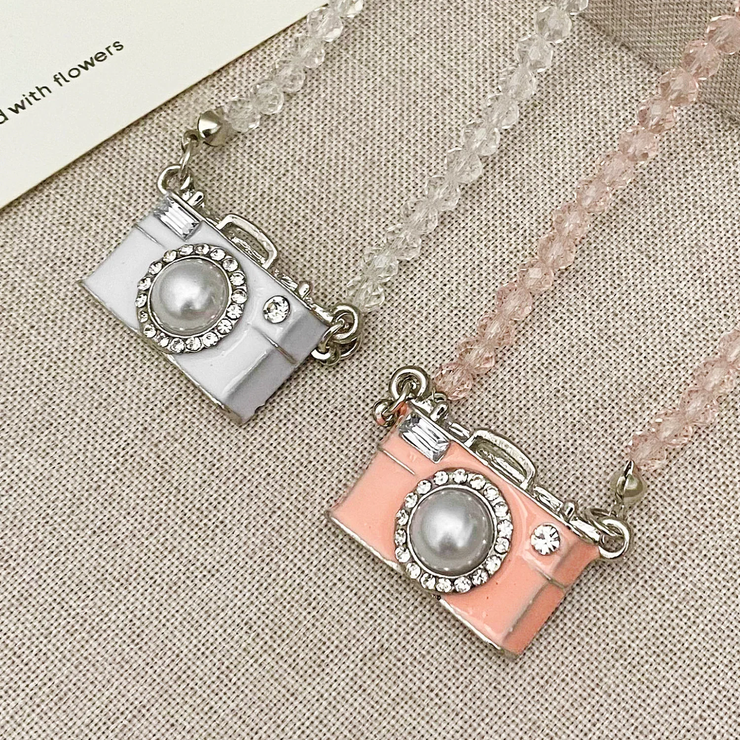 Spicy girl hip-hop punk camera crystal bead collarbone chain female personality unique and chic fashion necklace