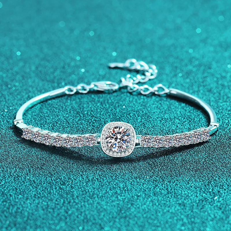 Women's PT950 Platinum Bracelet Hand-in-Online 2.4 Carat Mosanite Round Square Edge Ring Diamond Adjustable