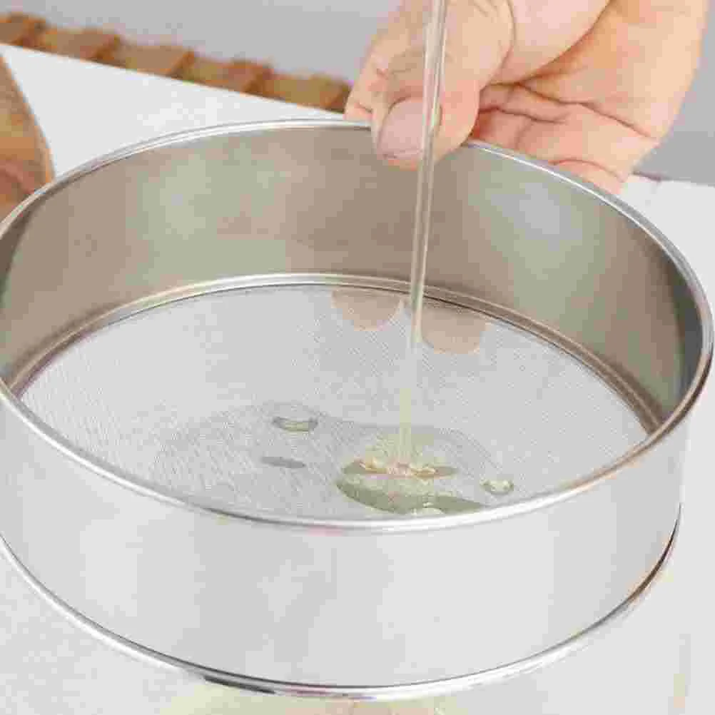 Stainless Steel Mesh Flour Sifter for Cake Baking Improve Bread Fluffiness Gluten Free Diets Lasting Round Shape