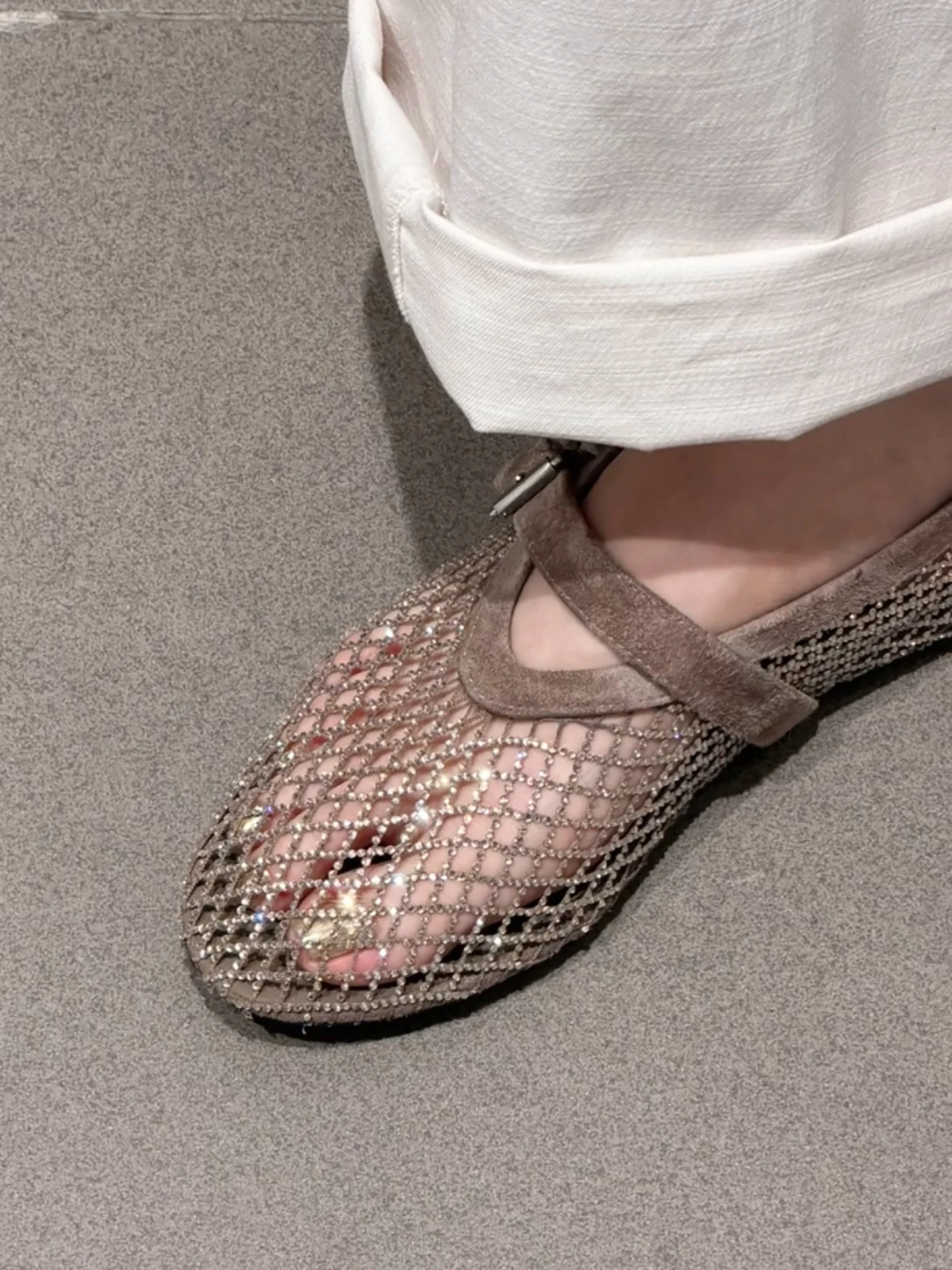 scarpe-da-donna-a-rete-traforate-con-fondo-piatto-traspiranti-con-decorazioni-a-diamante-modello-mary-jane-slip-on-calzature-estive-alla-moda