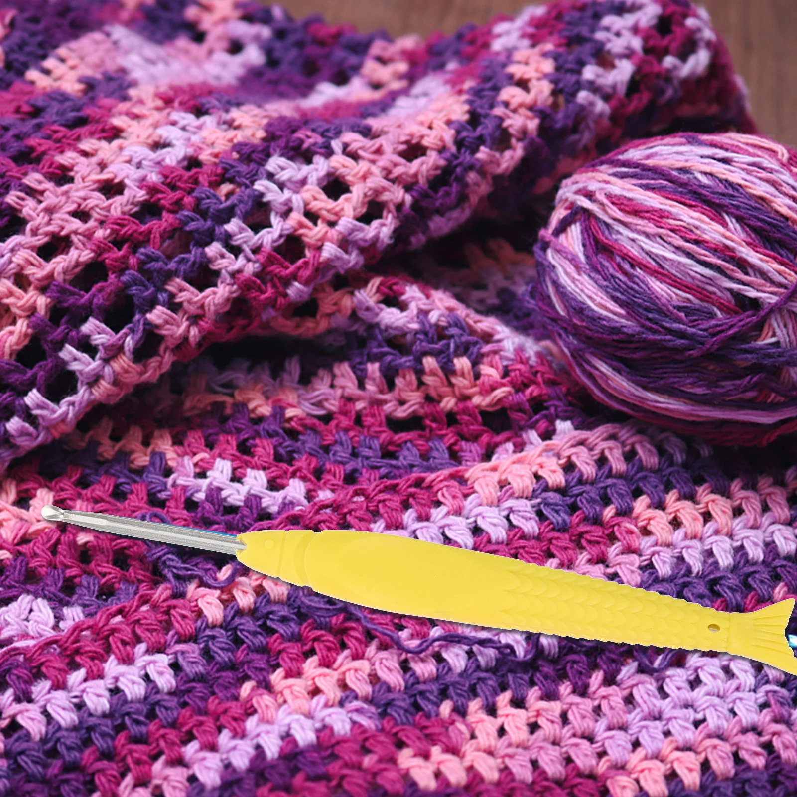 

8pcs Fish Shape Crochet Hooks Lightweight For Sweater Blanket Scarf Making Yarn Crafts Weaving Tools Kit Crochet Needles Set