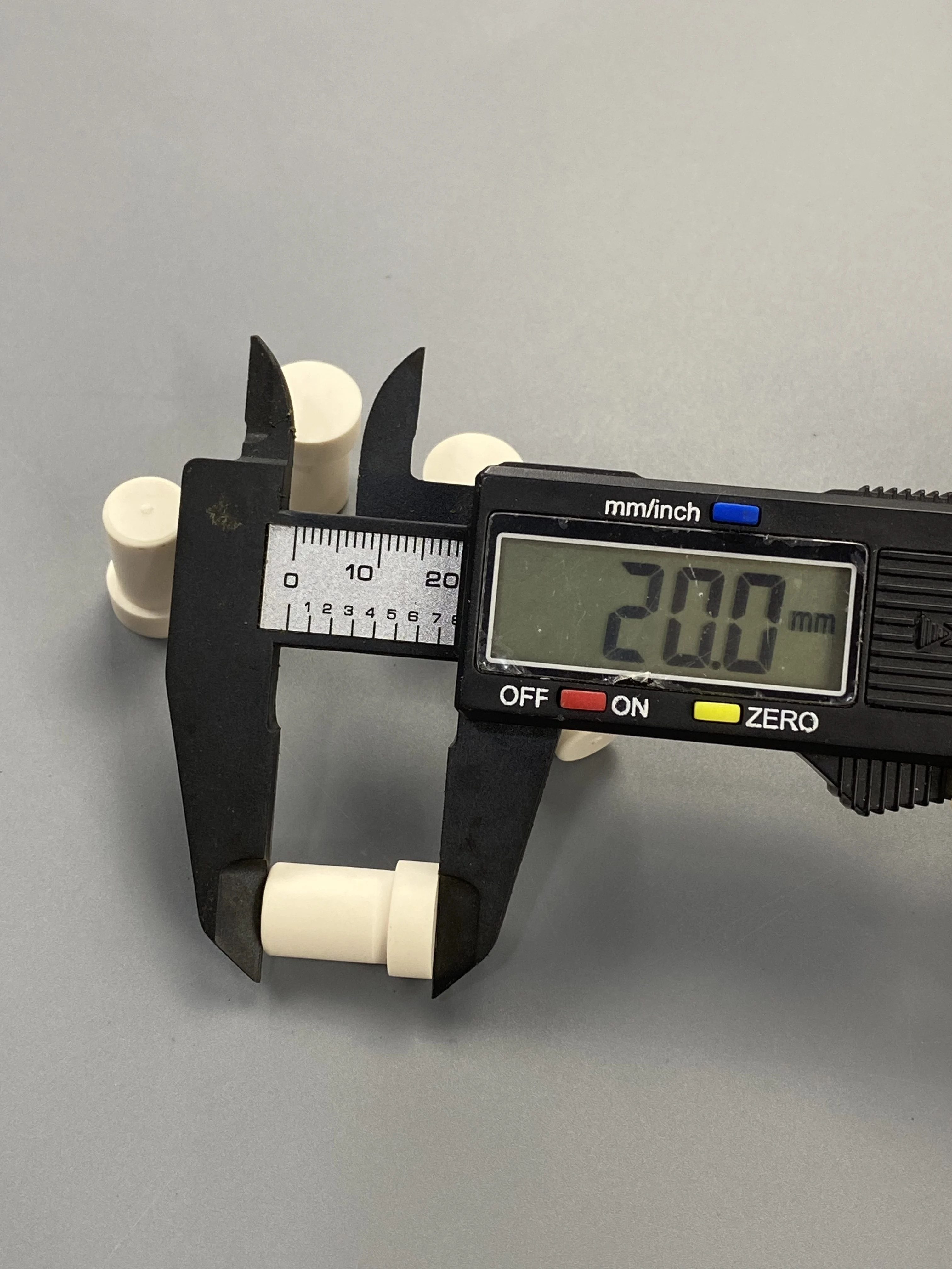 ملحقات البلياردو بركة عمود الكربون جديلة الطويق 13.3 مللي متر الأبيض جمعة الطويق OD13.3mm * ID10.7mm * L20mm لعصا جديلة الكربون