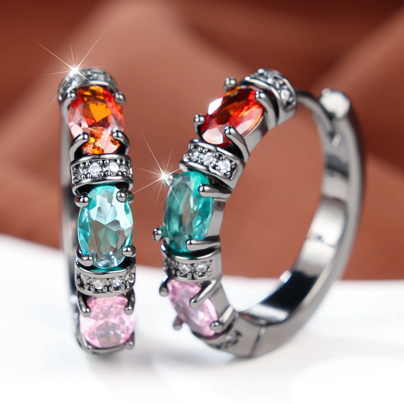 Simple Round Trendy Crystal Rainbow Zircon Stone New Fashion Hoop Earrings For Women Vintage Black Gold Color Wedding Jewelry