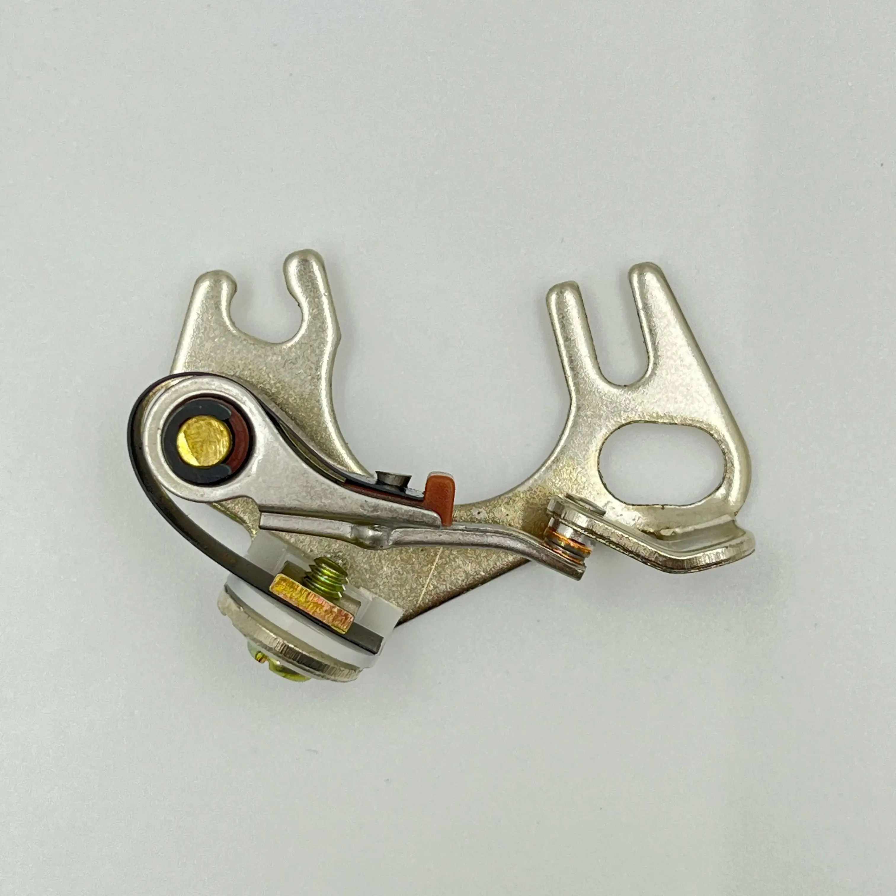 Ignition Contact Point Distributor for Mitsubishi Lancer I Saloon (A72A, A73A, A75A) OE T100T21271