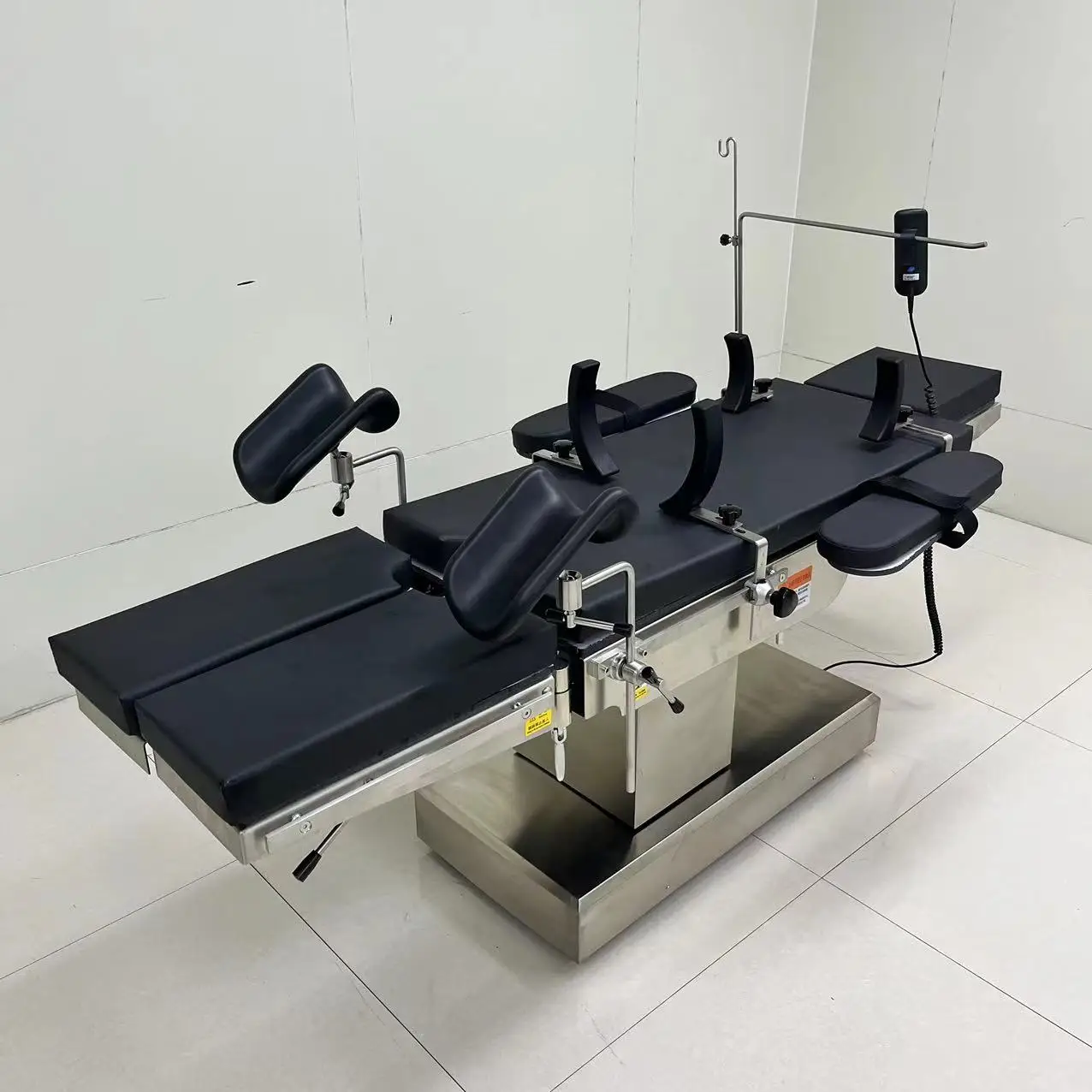 Electric Operating Table For General Surgery And Urology Metal Plastic Steel Material Hydraulic Or Manual Power Source