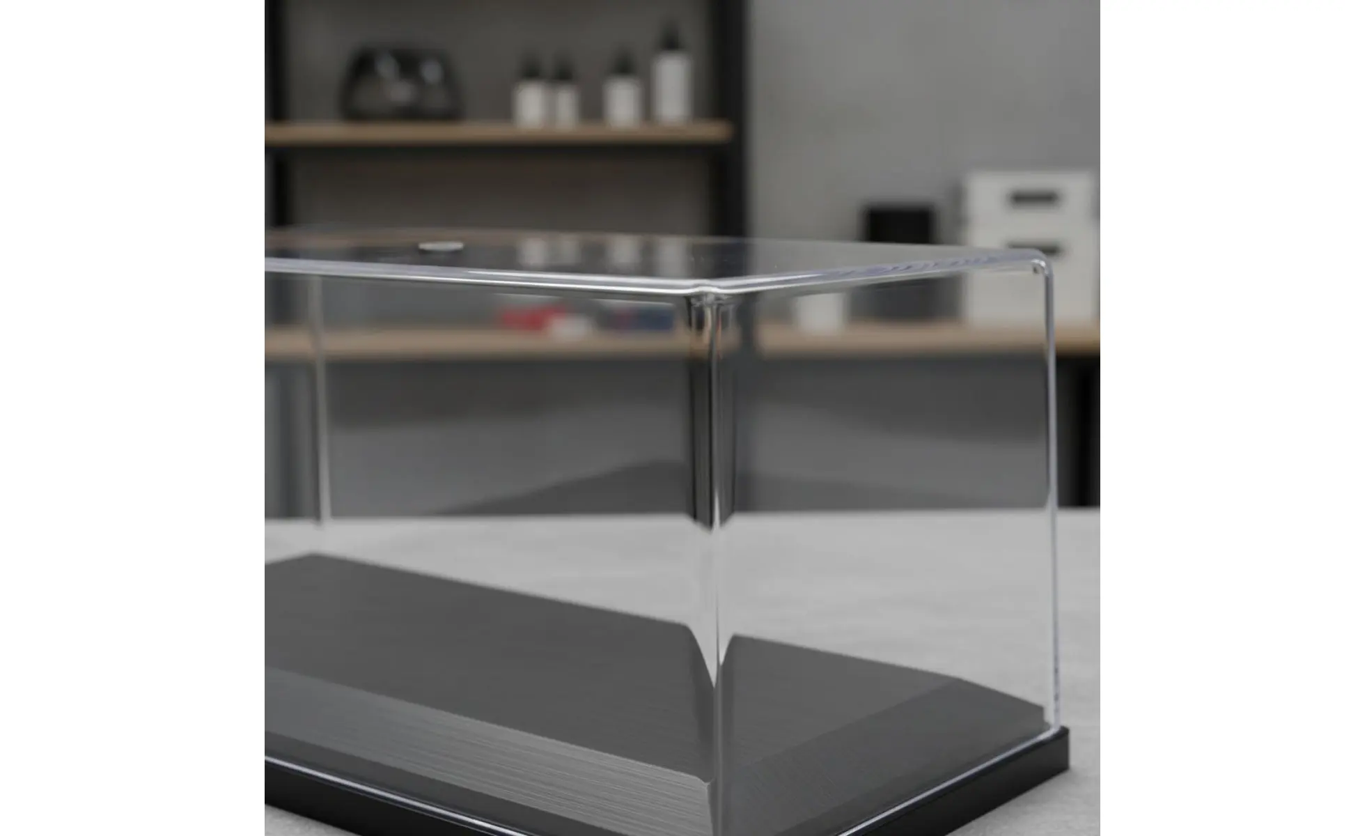 Transparent Display Cover with Base High Clarity Acrylic Model Display Case Stackable Showcase Box Dustproof Transparent Display Cover with Base High Clarity Acrylic Model Display Case Stackable Showcase Box Dustproof