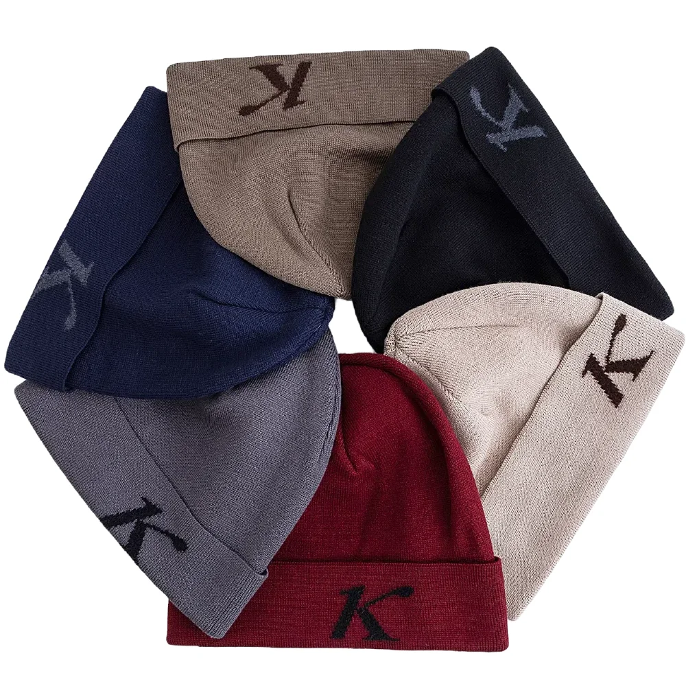 جديد للجنسين أزياء الشتاء قبعة عارضة بيني القبعات للرجل المرأة في الهواء الطلق K حرف K محبوك قبعة