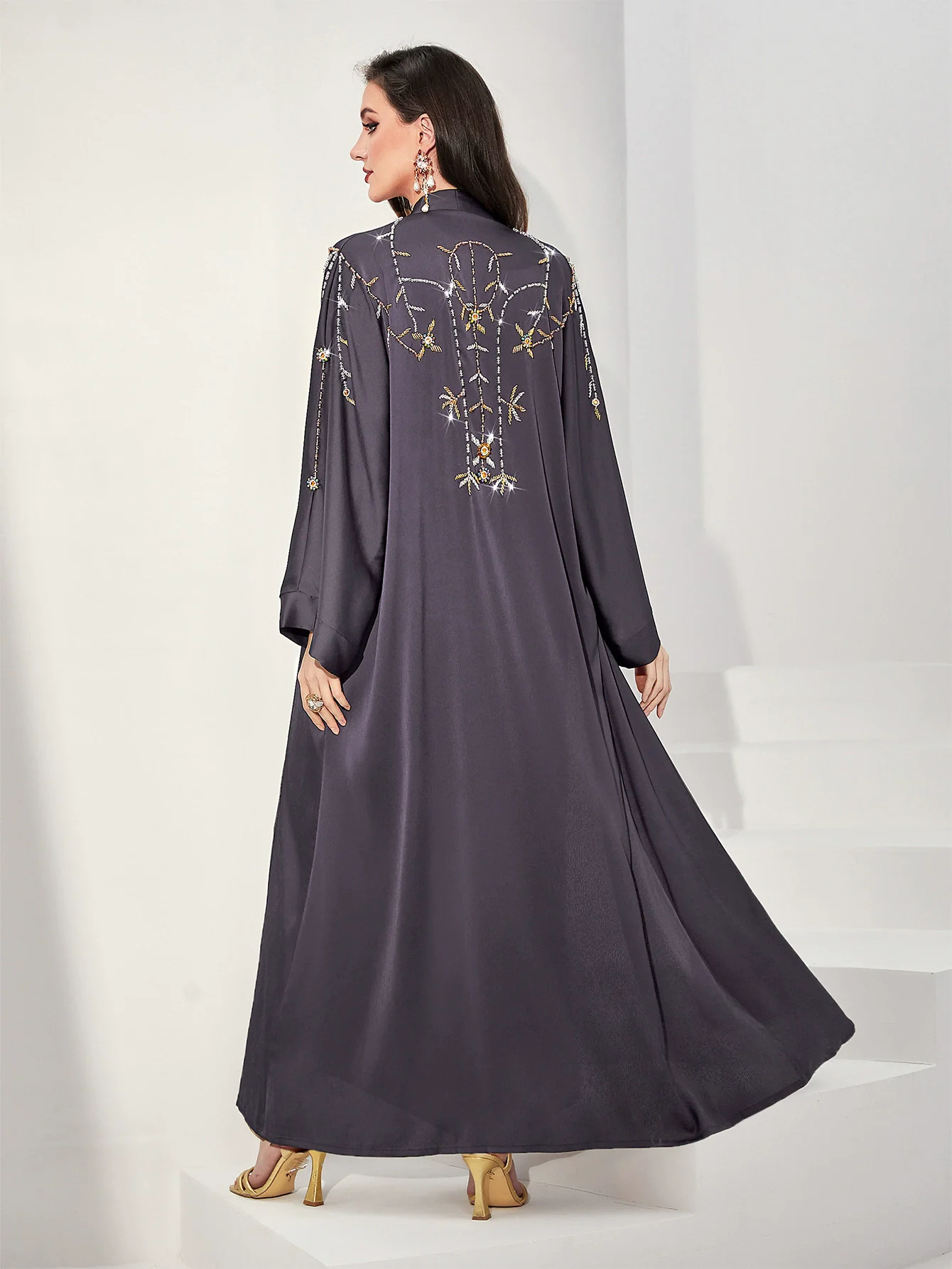 سترة رمادية أرجوانية لرمضان المغرب سترة جديدة في الشرق الأوسط دبي رداء عربي مخيط يدويًا بقعة خرز فستان نسائي مسلم