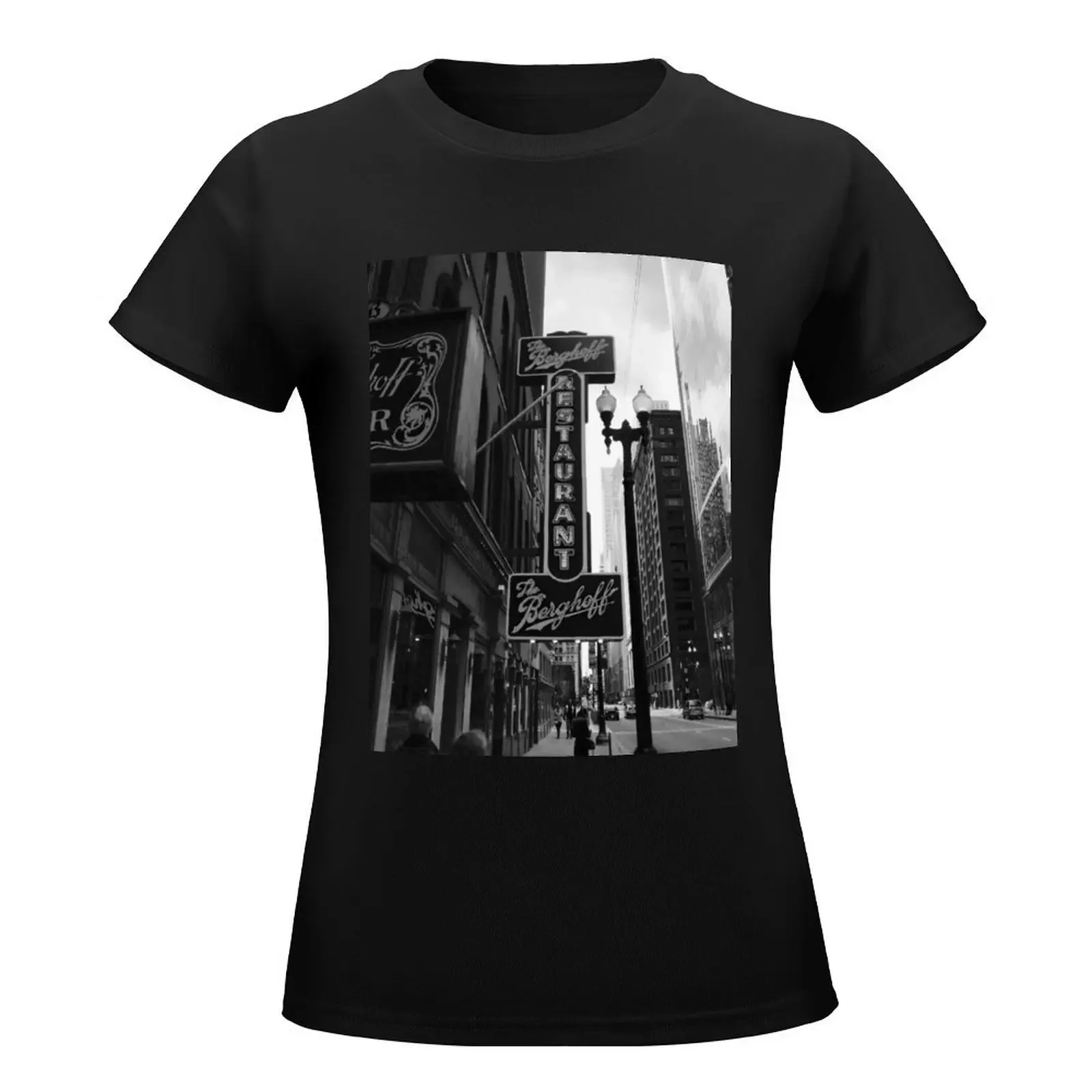 Iconic Berghoff Restaurant, Chicago Illinois T-Shirt aesthetic clothes tops graphics t-shirt dress for Women graphic