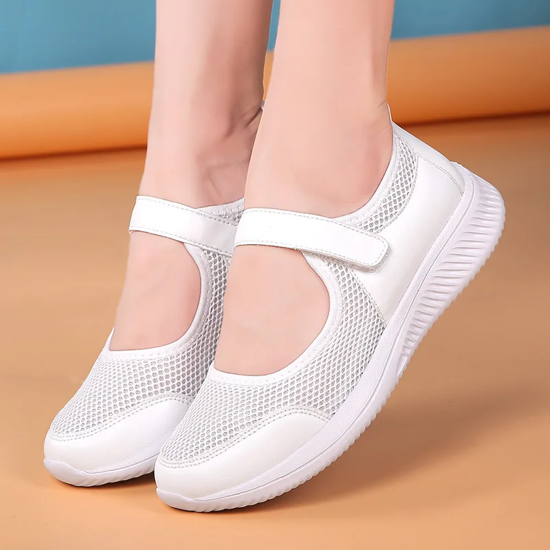 Breathable Mesh Women's Sneakers 2022 Hollow Out Non-slip Ladies Sports Shoes Summer Comfort Soft Sole Casual Flats Women New
