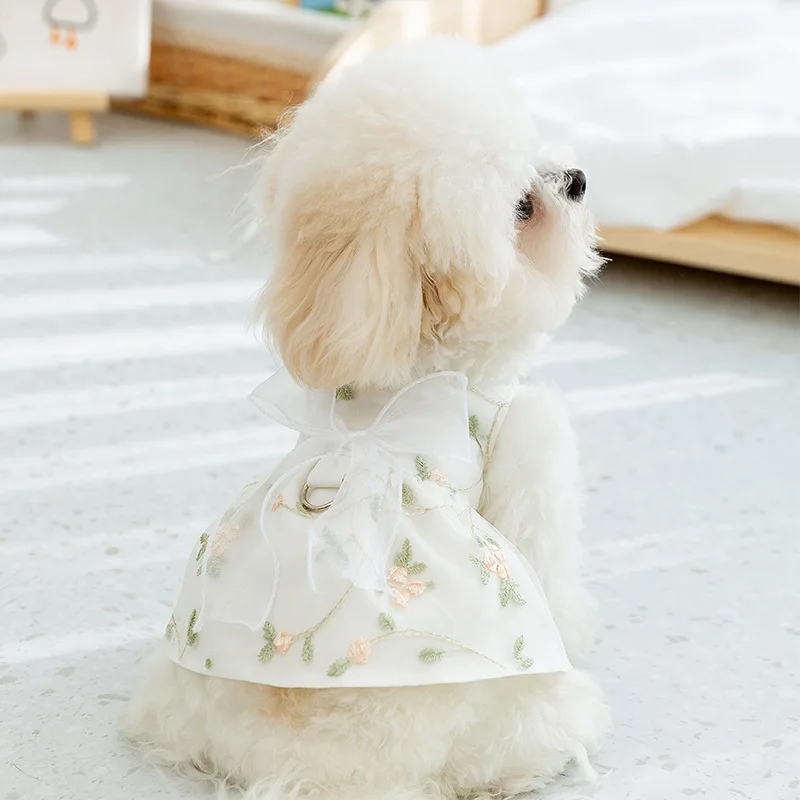 2024 Spring/Summer Breathable Lace Fragmented Double layered Princess Skirt Small and Medium sized Dog Pet Clothing