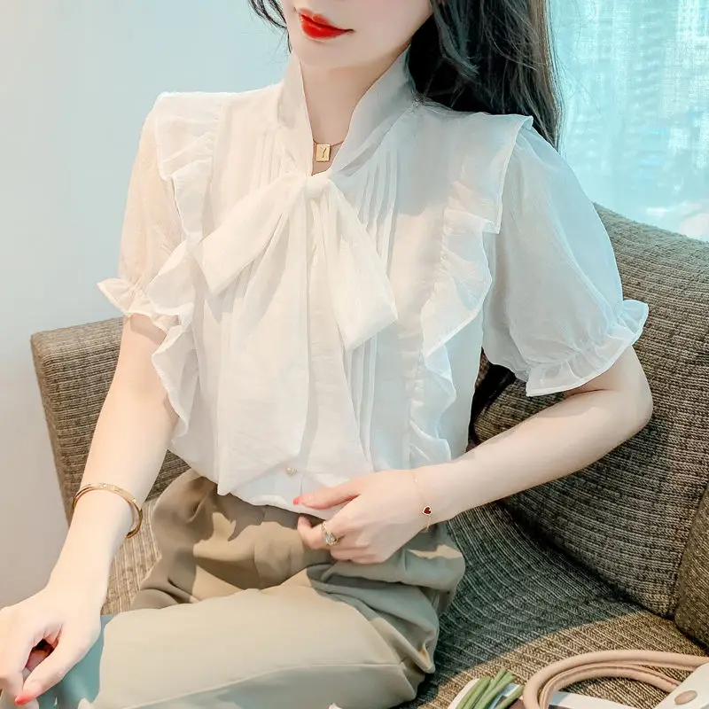 2024 Elegant Fashion Harajuku Slim Fit Female Clothes Loose Casual All Match Tops Women Solid V Neck Short Sleeve Women Blouse