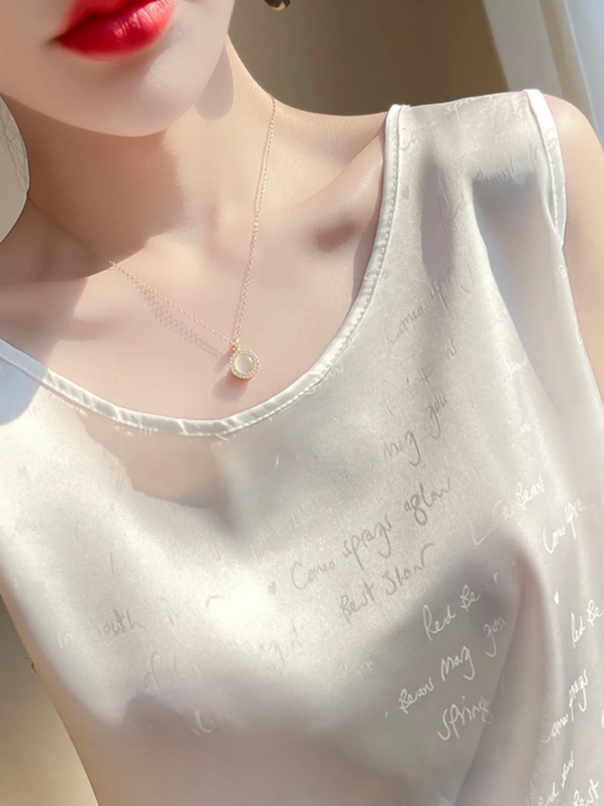 

Silk Strap Vest Women's Summer Suit Inner Satin Silk White round Ne Svel Base irt Top Commute Sle Straig...