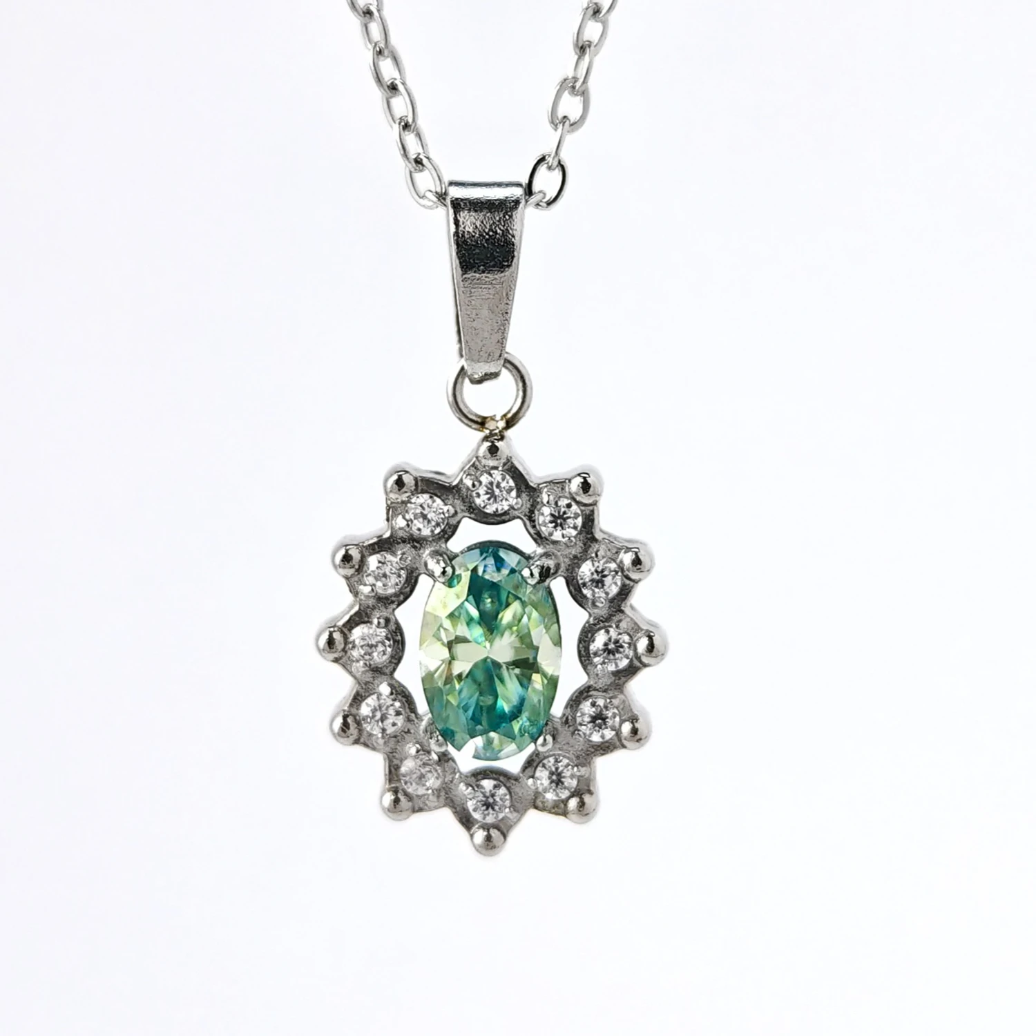 

1Pc 0.5Carat Blue-green Oval Moissanite Pendant Necklace, with A Floral Design, Fashionable and Charming.