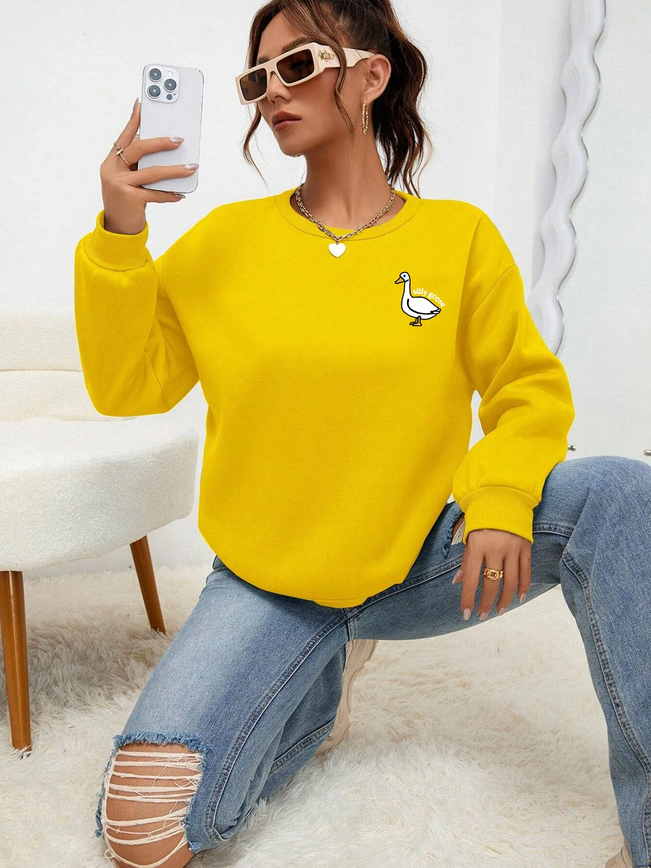 Cartoon Cute Silly Goose Print Pullover Women Cartoon Fleece Streetwear Warm Autumn Hoodies Crewneck Casual Fashion Sweatshirt