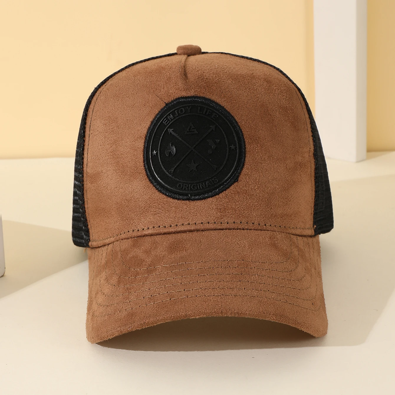 Retro-Baseballkappe aus Wildleder-Patchwork mit rundem Logo, atmungsaktiver Sommer-Sonnenhut aus Mesh, lässiger Sonnenschutzhut für den Außenbereich – Detail 10