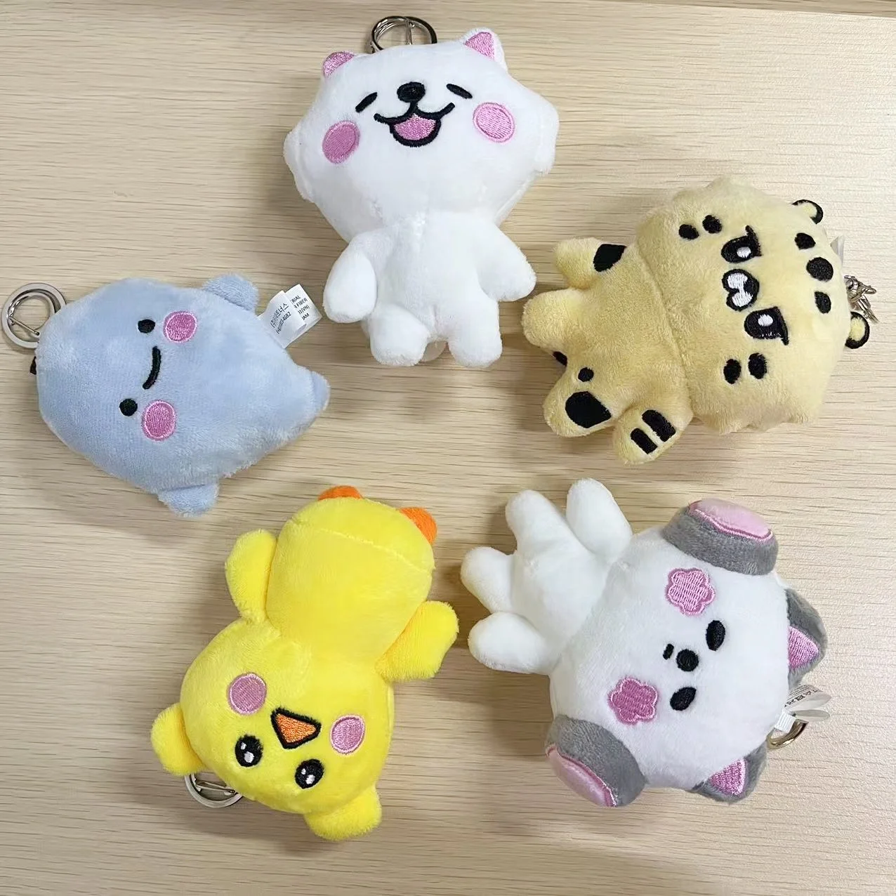 10CM KPOp Lesserafim CHAEWON YUNJIN Cartoon Cute Doll Keychains High Quality INS Style Plush Keyrings EUNCHAE Fans Collection