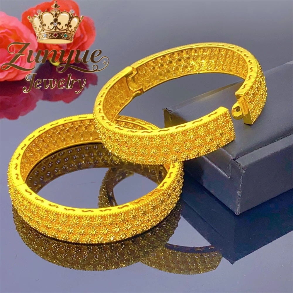 

Sand Gold Bracelet With Patterns Luxury Quality Jewelry Fashion Fine Jewelry Exquisite Elegant Charms Popular Hollowed-out Gift
