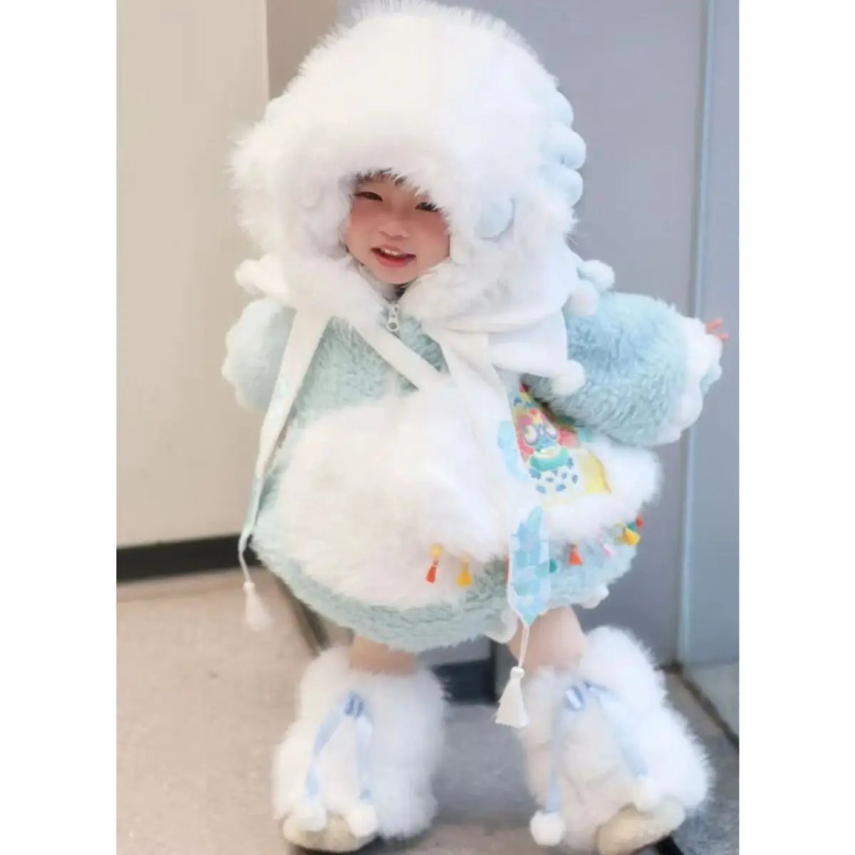 Children's Plush Cute Cartoon Set 2026 Autumn Winter Children's Coat Thick Hairy Fashionable Shorts Sock Sleeves Three Piece Set