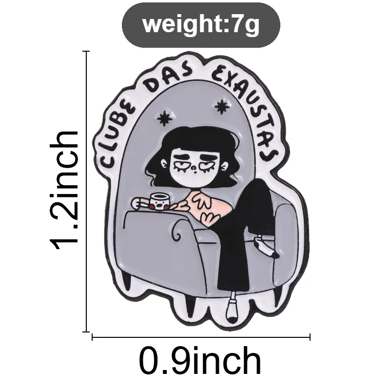 Clube Das Exaustas Zitat Emaille-Abzeichen Müdes Mädchen Sofa Kaffee Cartoon-Stil Legierung Anstecknadel Brosche Schmuck Geschenke für Introvertierte – Detail 1