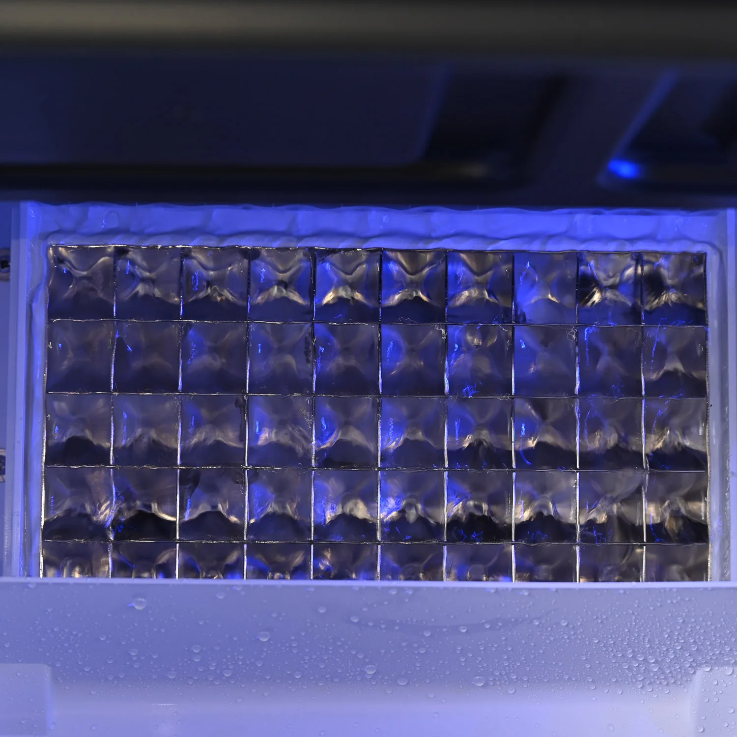 ไฟฟ้า 60 กก.อัตโนมัติขนาดเล็ก Ice Cube Block เครื่องทําน้ําแข็ง Home & Commercial เครื่องทําน้ําแข็งสําหรับอาหารและเครื่องดื่มธุรกิจขาย