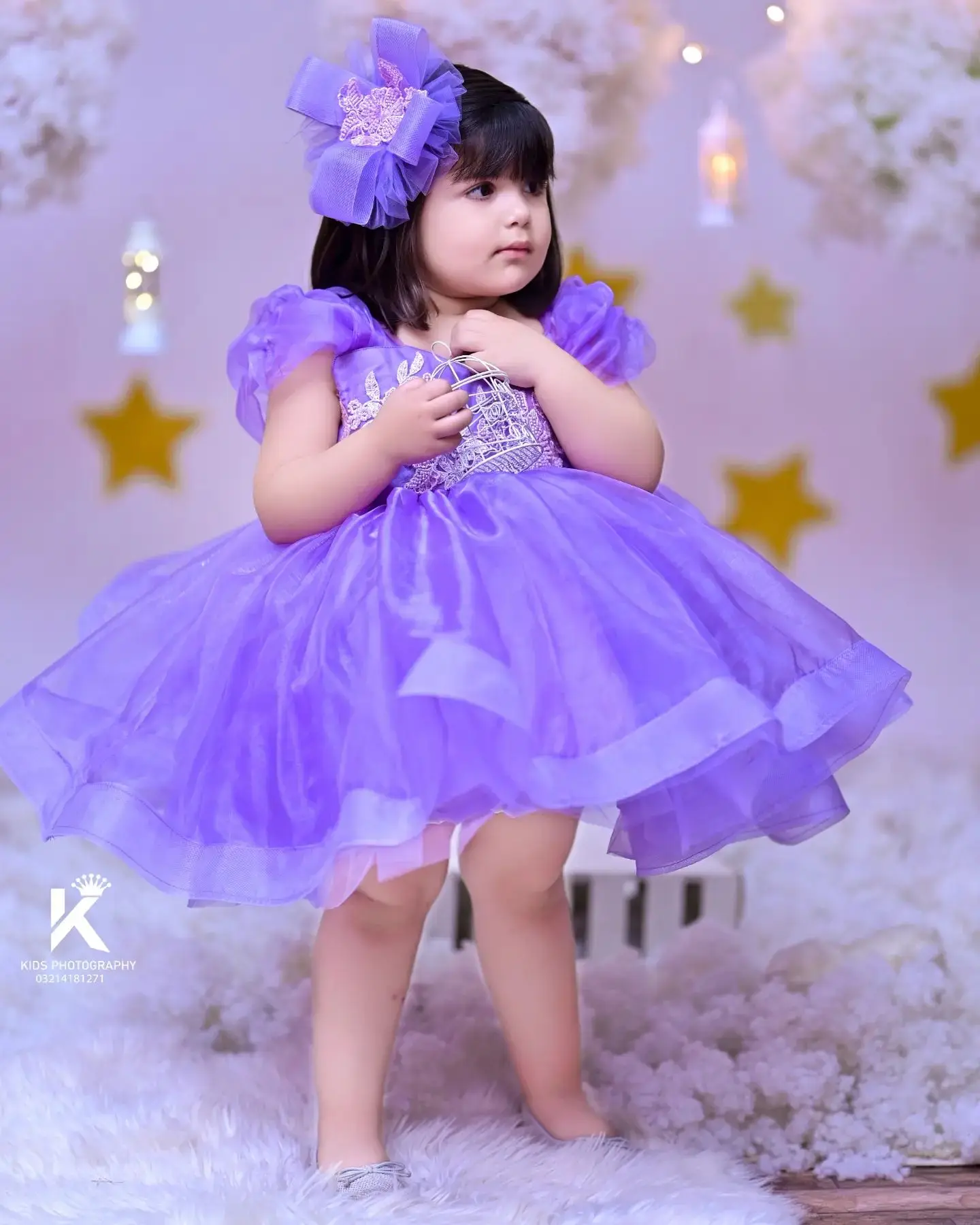 

Lavender Ball Gown Flower Girl Dresses for Photo Shoot Appliqued Tiered Children Birthday Party Gowns V Neck Wedding Guest Dress