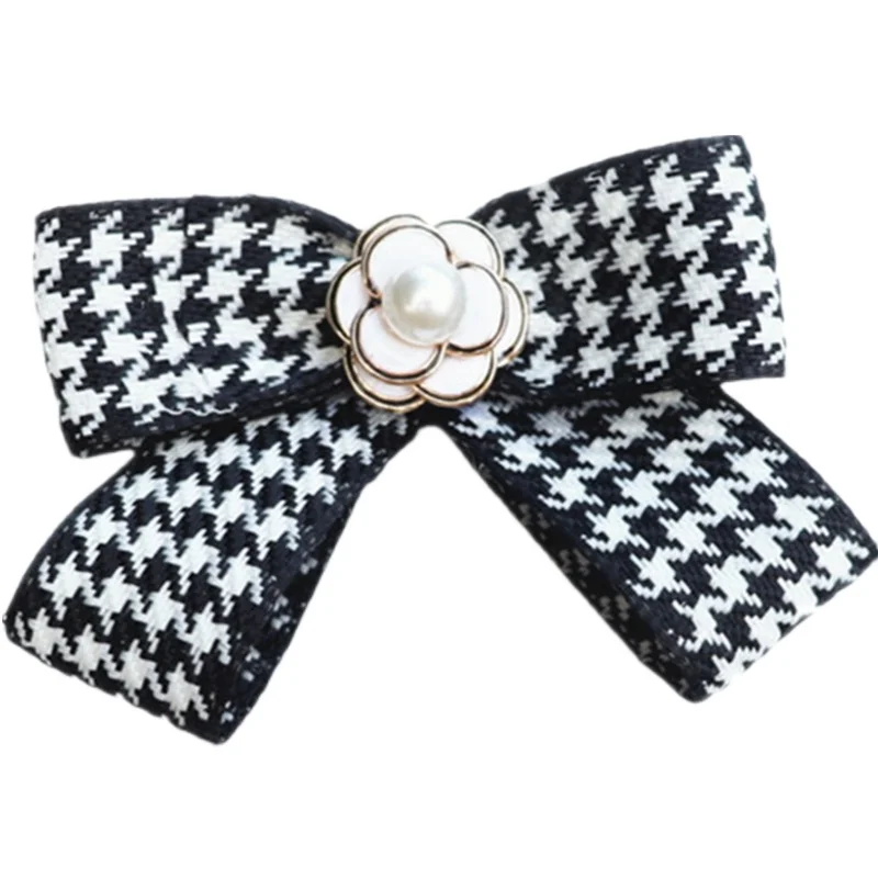 

Korean Houndstooth Camellia BowTie Brooch Women Fashion Bow Ribbon Ribbon College Style Shirt Sweater Collar Pins Gift for Women