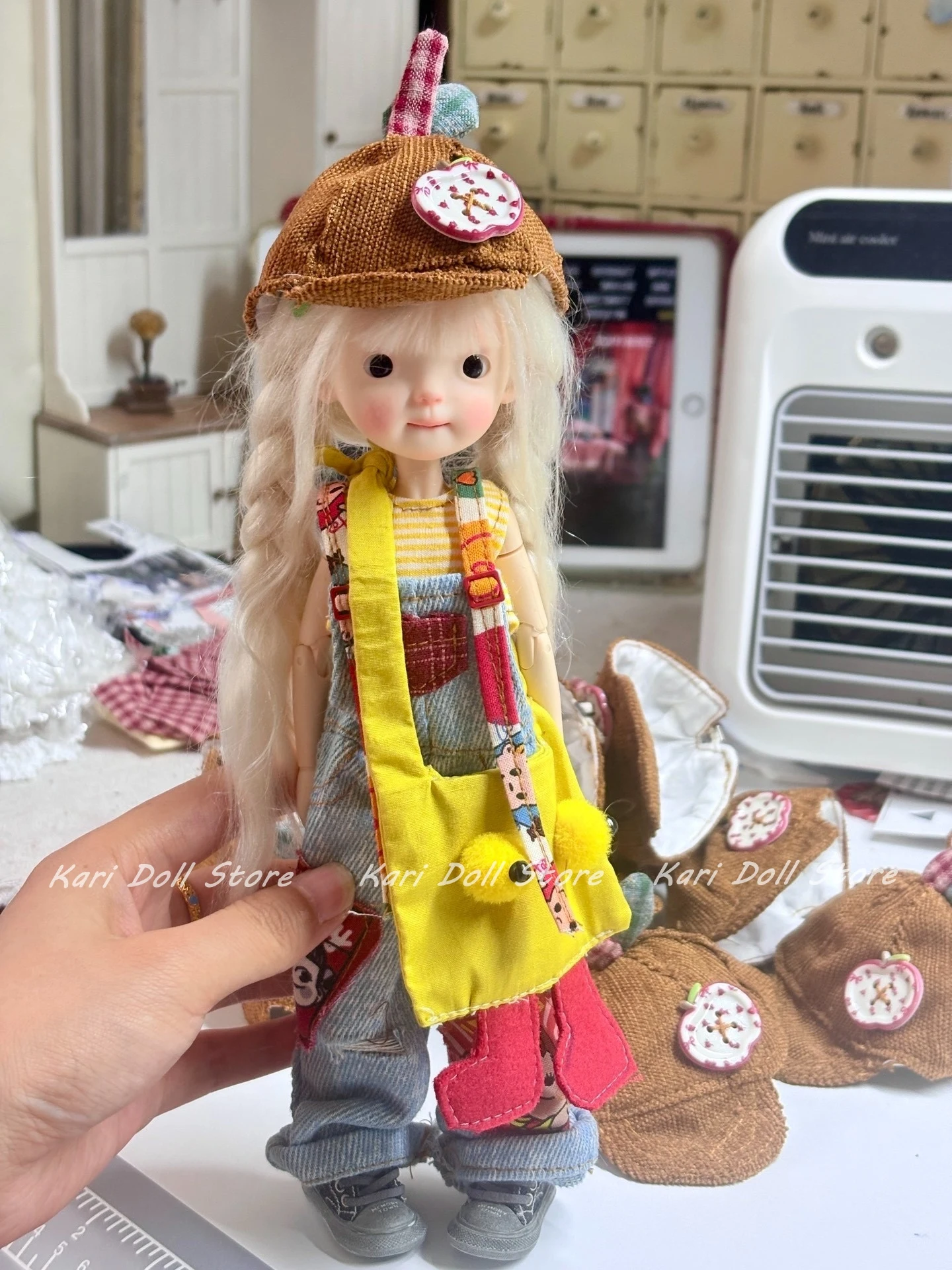 

Kari Doll Clothes and skirts 2025 Casual denim bib striped waistcoat hat set for Landazz Landoudou Doll