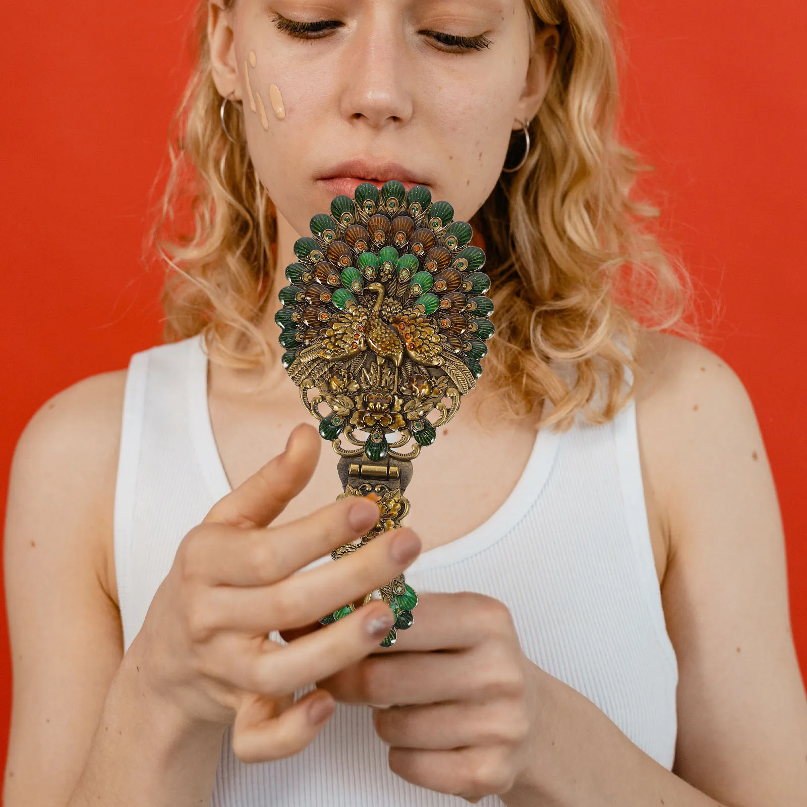 Specchio portatile chic Manico in metallo portatile pieghevole vintage Pratico per dormitorio domestico Ufficio Viaggi Uso Specchio tenuto in mano