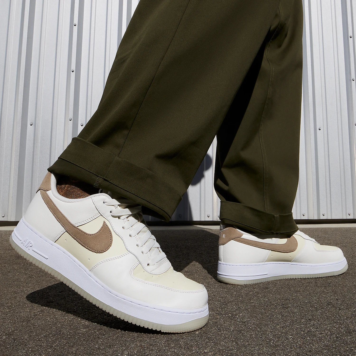 

Мужские модные повседневные низкие кроссовки Nike Authentic Air Force 1, FN5832-101