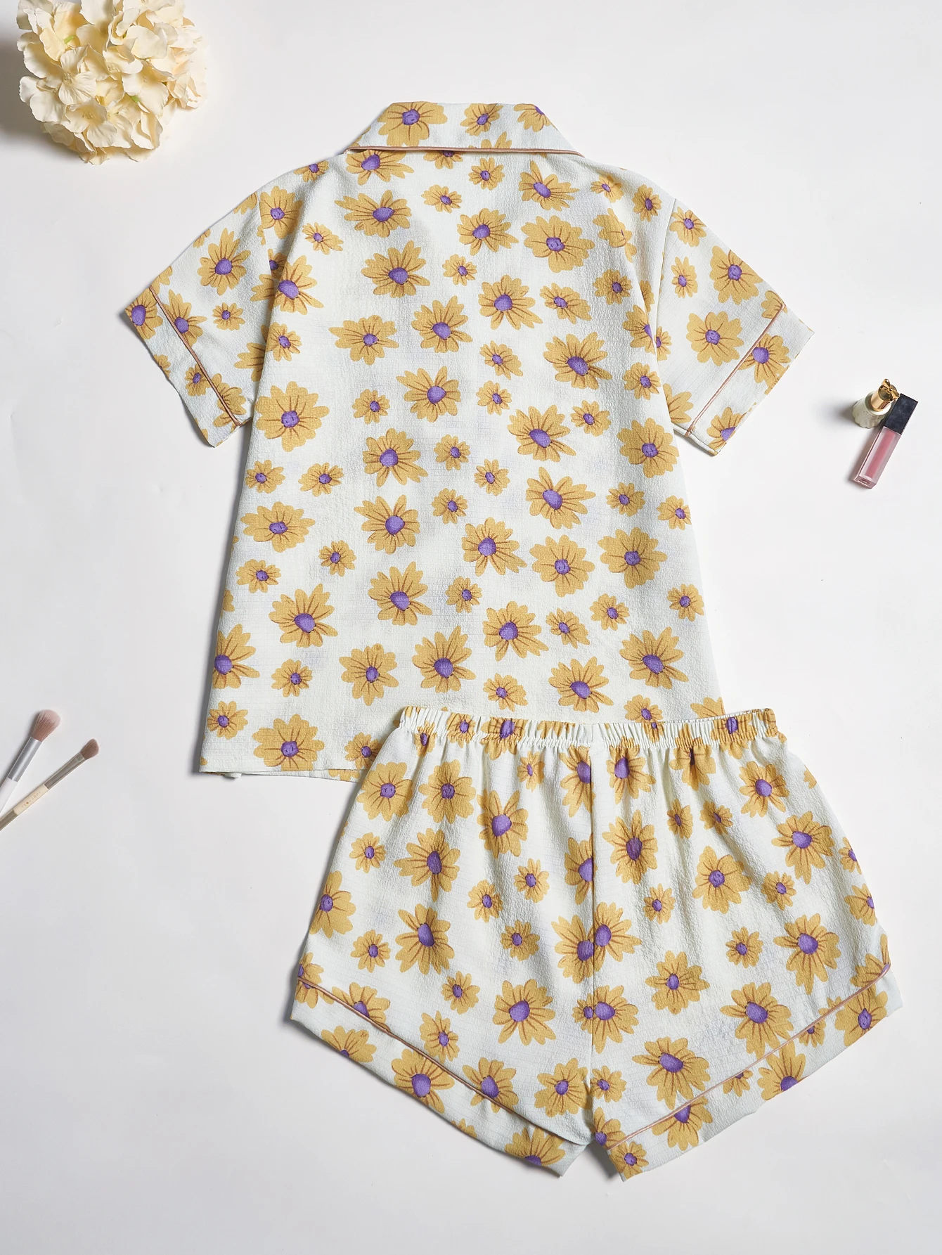 Little Daisy Print Pajama Set with Contrast Color Piping Lapel Collar Button-up Comfortable Leisure Sleepwear