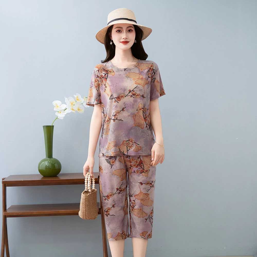

Women's Summer Ice Silk Mommy Set Smooth Cool Lightweight Two-Piece Outfit Comfortable Home Clothes Thin Top Bottoms Ensemble