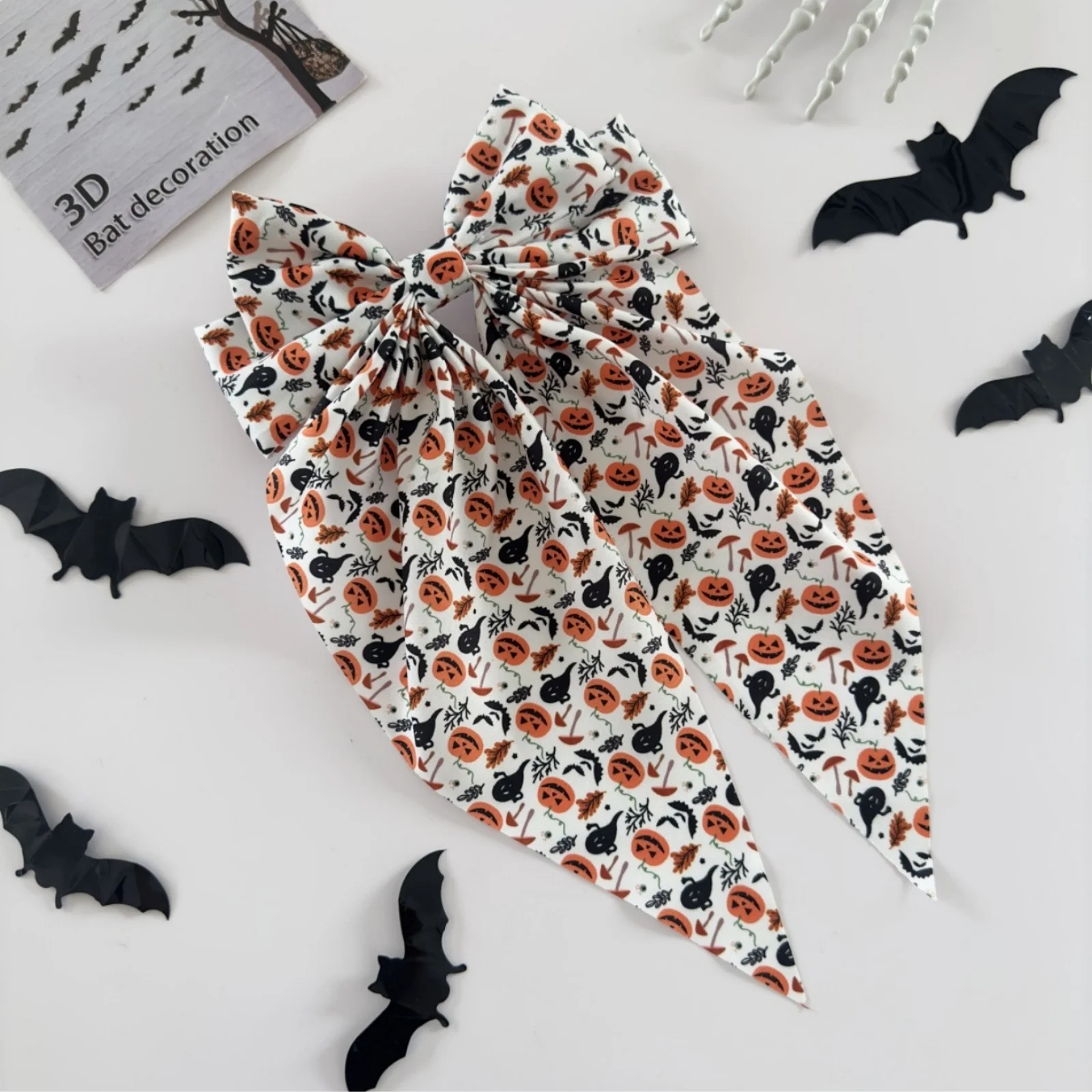 1PC Halloween Damen Lustige Haarspange mit Schleife im dunklen Stil, Haarschmuck mit Totenkopf- und Knöchelmuster, geeignet für den Alltag – Detail 9
