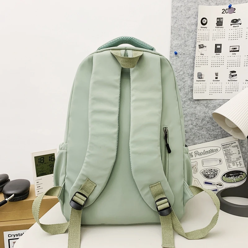 YPESSIE-Sac à dos en nylon imperméable avec chaîne pour adolescentes, sac à dos à la mode pour filles, cartable de lycée pour femmes, noir Mochila