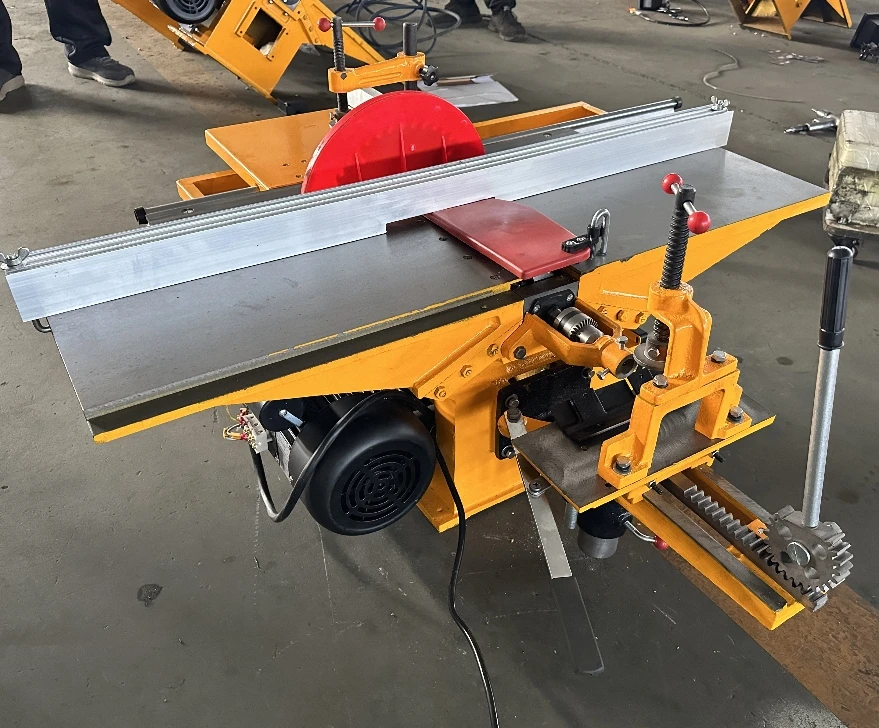 

Professional Multi-functional Woodworking Machine With Clutch of Sawing and Planning