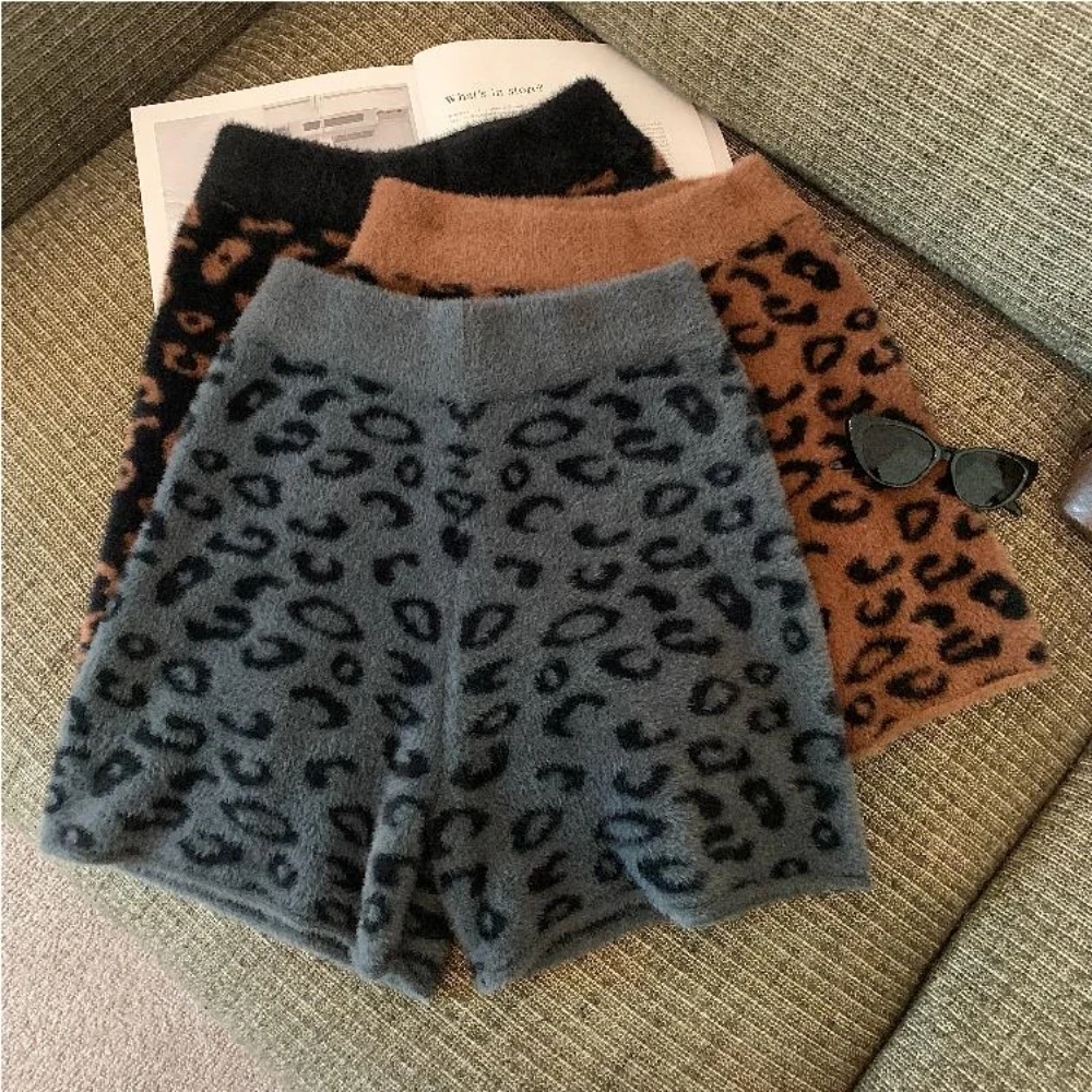 Warm Short Wool Knit Shorts Women's Spring And Winter Thermal High Waist Leopard Sweater Short Trousers