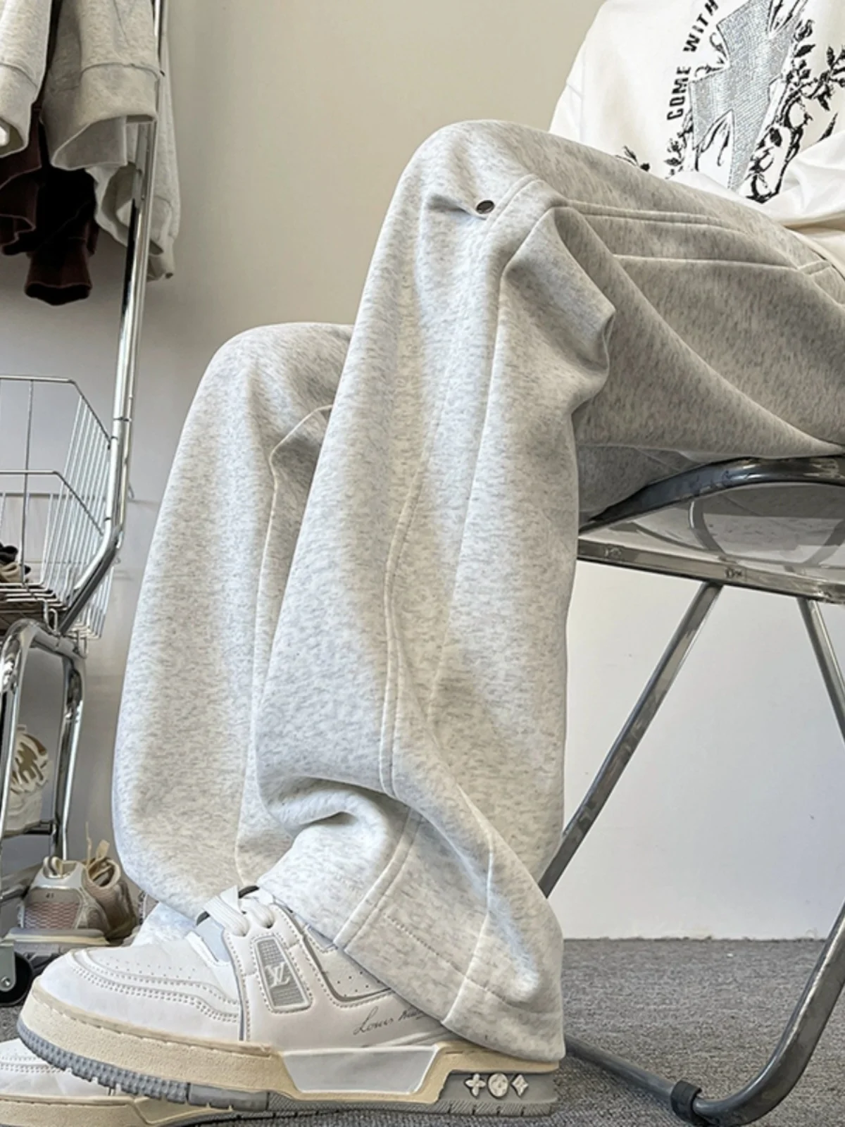 

Men's Hiphop Straight Leg Sports Pants Autumn Winter High Waist Trousers American High Street Teenage Long Pants ey Flower