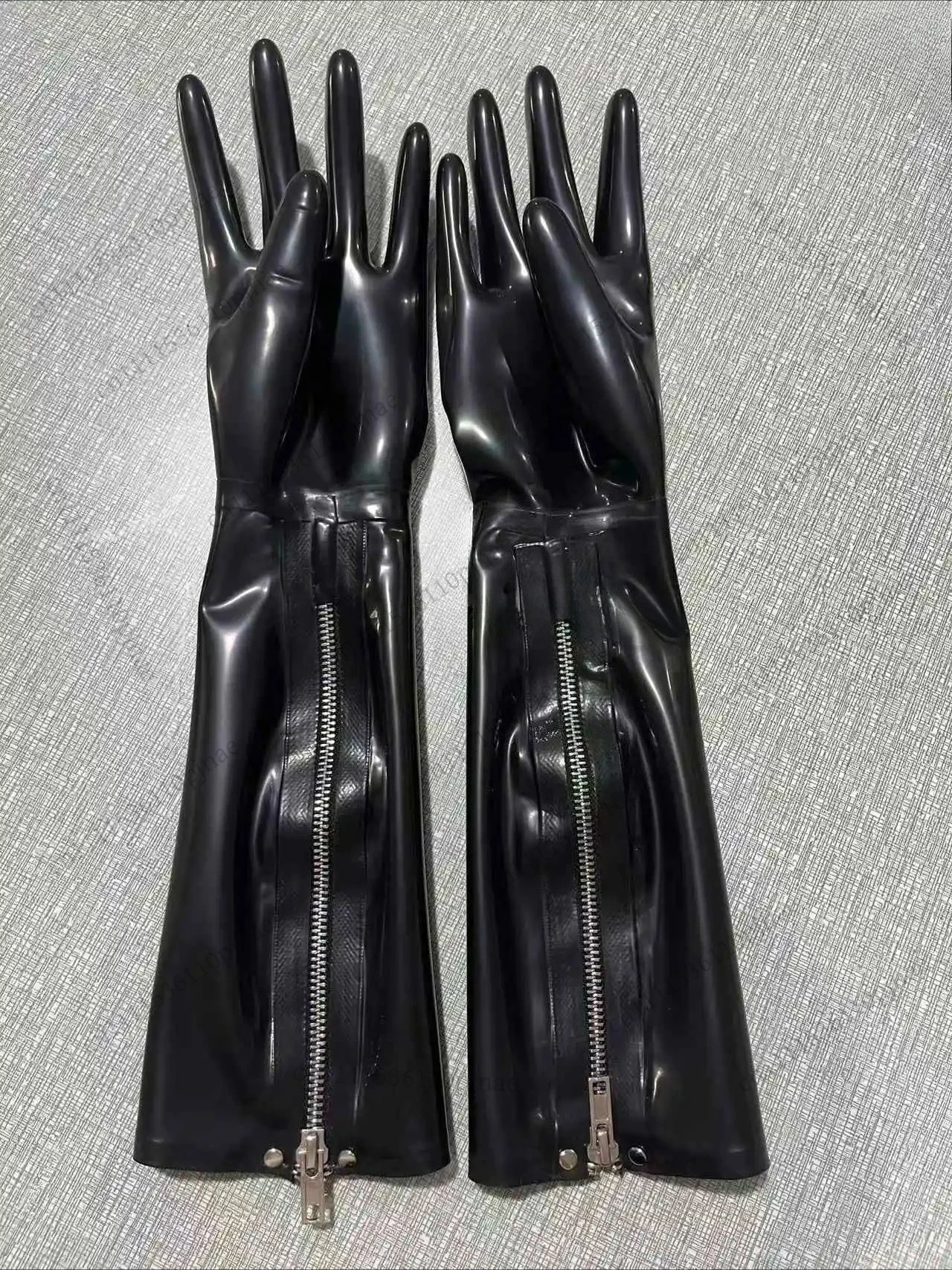 gants-longs-en-latex-noir-avec-fermeture-eclair
