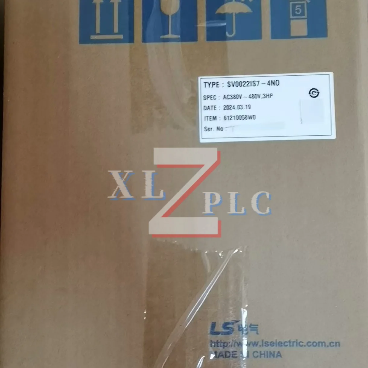 محول التردد الأصلي الجديد SV0022IS7-4NO